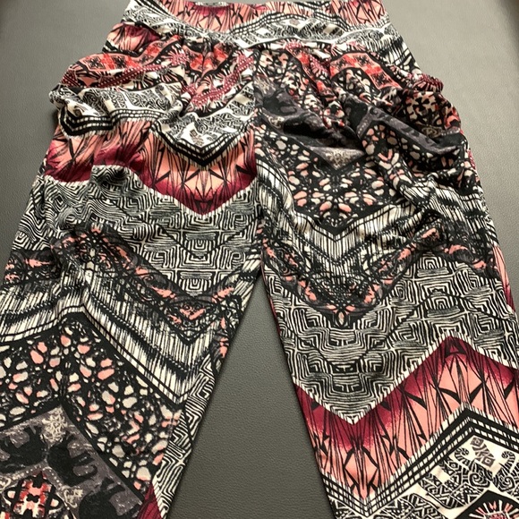 Hot Kiss Leggings Size Medium - Picture 2 of 7
